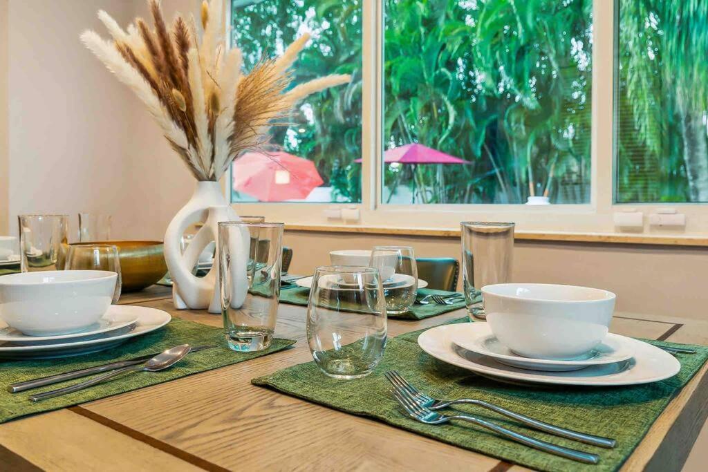 Private Oasis With Pool Near Beaches, Dining & Las Olas Форт-Лодердейл Екстер'єр фото